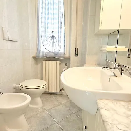 M446 - Marcelli, Trilocale In Con Piscina * 마르첼리