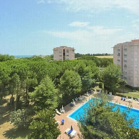 M446 - Marcelli, Trilocale In Con Piscina Apartment Marcelli